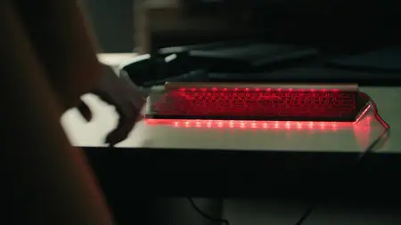 Upload S04E04