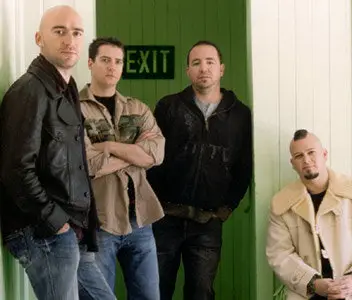 Live: Throwing Copper (1994)
