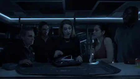 Zoo S03E08