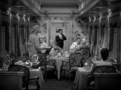 Shanghai Express (1932) [Criterion Collection]