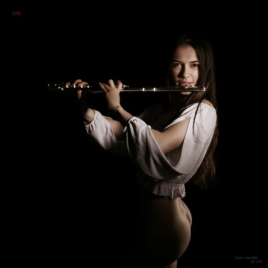 Sexy Woman Flute