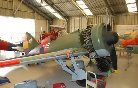 Polikarpov I-16 Walk Around