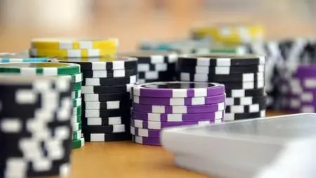 Sucesso profissional com técnicas de poker