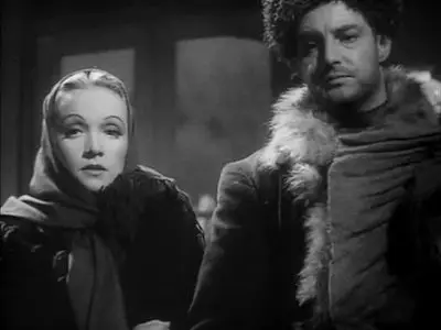 Knight Without Armour (1937)
