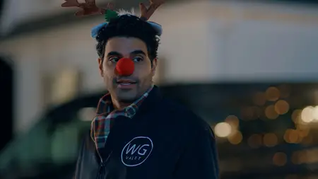 Holiday Crashers (2024)