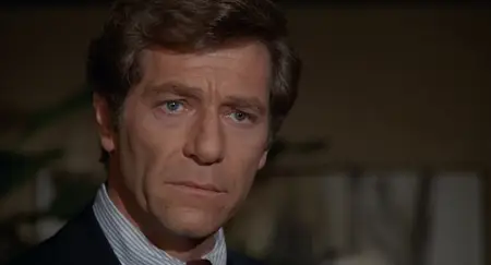 Fun with Dick and Jane (1977)