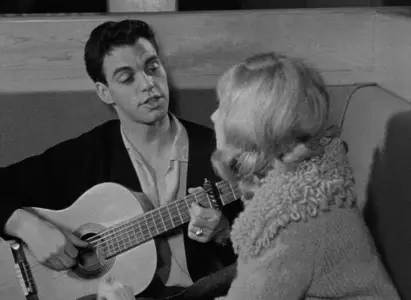 Winter Kept Us Warm (1965)