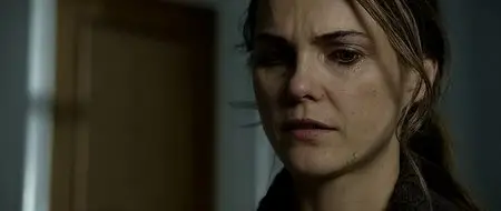 Dark Skies (2013)