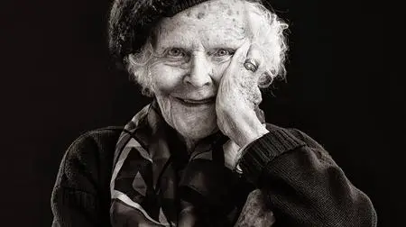 Portraits Demystified: Creating A Classic (But Stunning) Black And White Portrait!