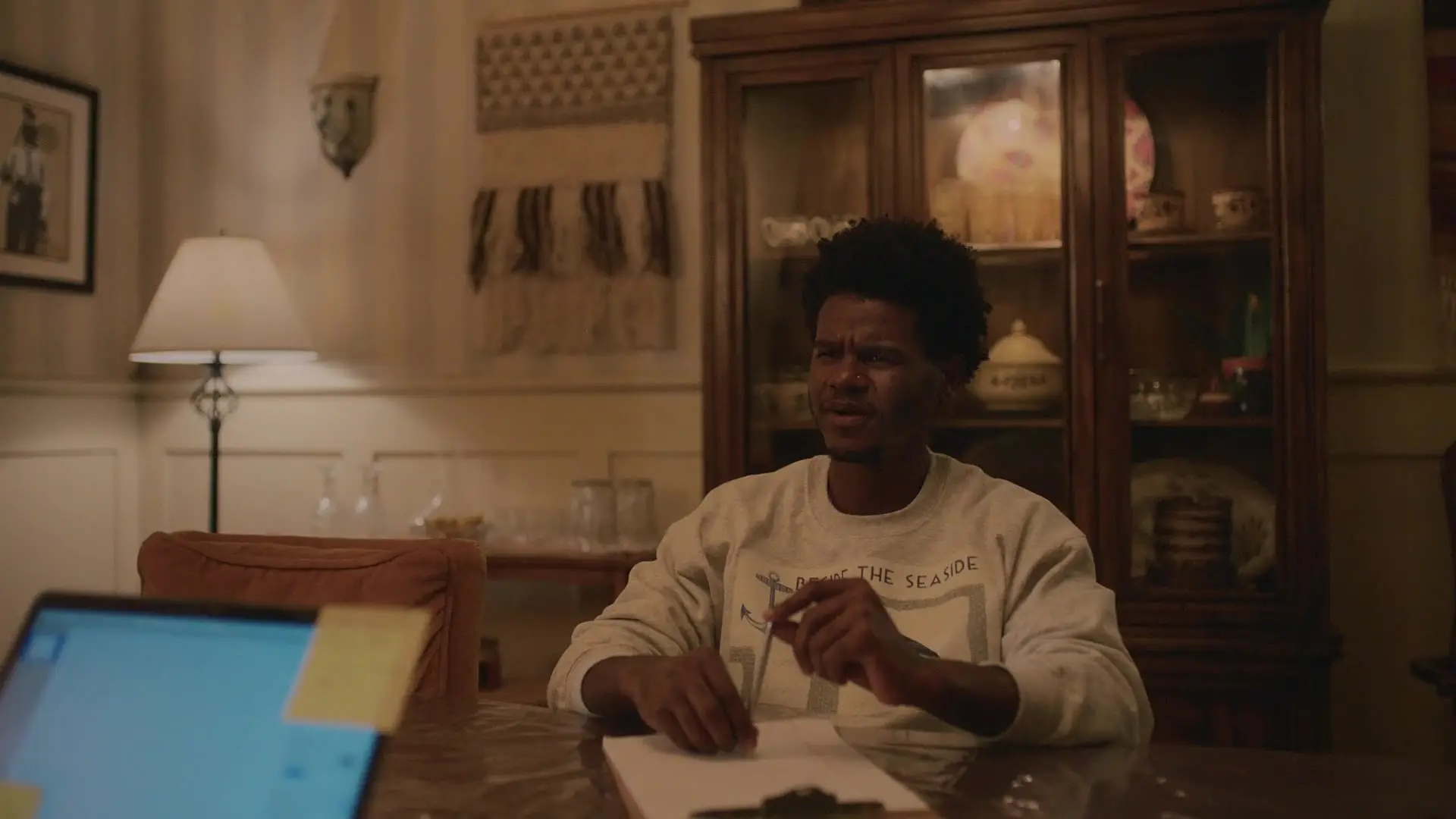Blindspotting S01E04 / AvaxHome