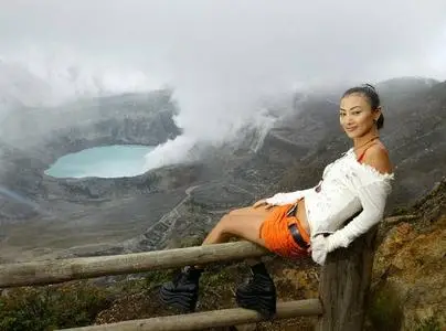 Bai Ling