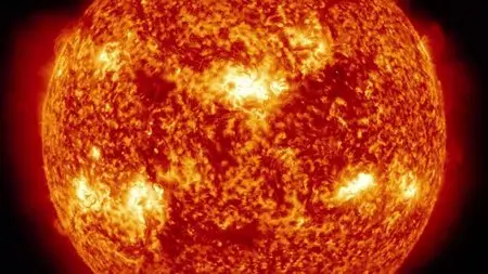 NASA - Thermonuclear Art: The Sun in 4K (2015)