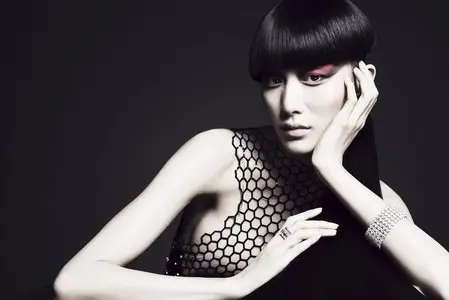 Beauty by Tom Munro for Vоgue Italia January 2013