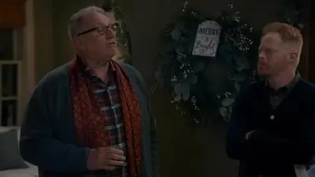 Modern Family S11E09