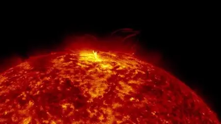 NASA - Thermonuclear Art: The Sun in 4K (2015)