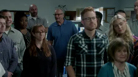 Modern Family S09E10
