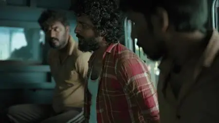 The Family Man S01E01