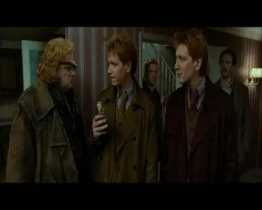 Harry Potter and the Deathly Hallows: Part 1 / Гарри Поттер и Дары смерти: Часть 1. 2-х диск. спец. издание (2010)