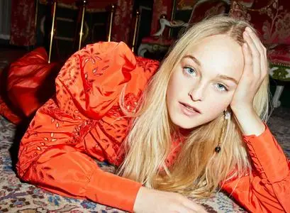 Jean Campbell by Maciek Kobielski for Vogue Poland March 2020