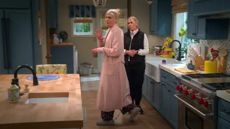 Leanne S01E07
