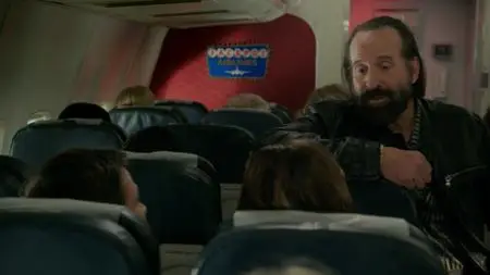 LA to Vegas S01E01