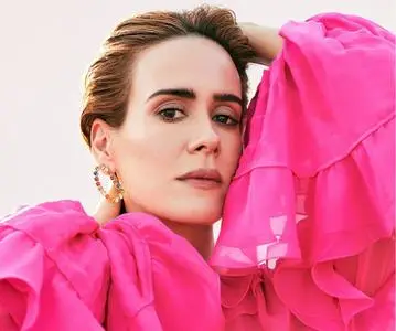 Sarah Paulson by Zoey Grossman for ELLE November 2018