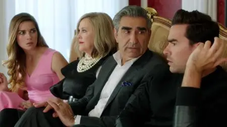 Schitt's Creek S01E01