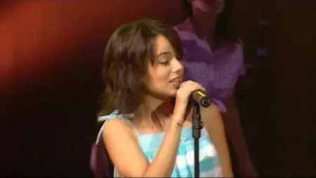Alizee En Concert - Video 2004