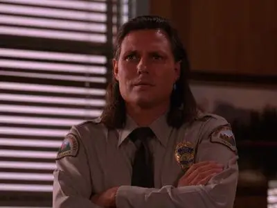 Twin Peaks S02E12