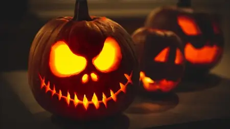 Blender 3D For Beginners: Create A Spooky Jack-O'-Lantern!