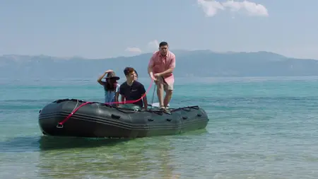Modern Family S09E01