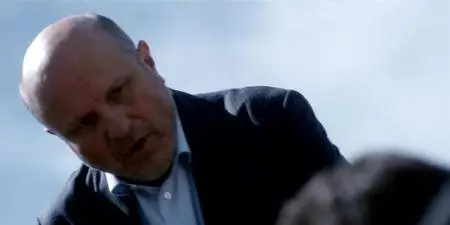 Travelers S02E12