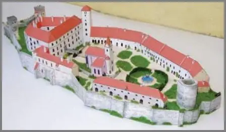 Detailed Architectural Paper Model (E4)