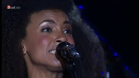 Esperanza Spalding - 33th Leverkusener Jazztage (2012) [HDTV 720p]