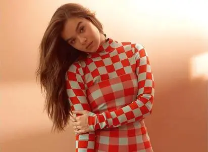 Hailee Steinfeld by Catherine Servel for The New York Times Style Singapore January 2019