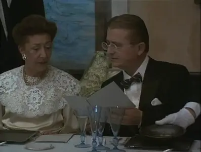 Lunga vita alla signora! / Long Live the Lady! (1987)