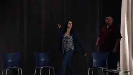 Modern Family S10E13