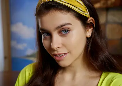 Foxy Alissa - Dynamic Allure