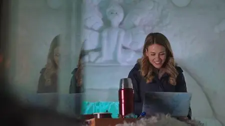 Baby, It's Cold Inside (2021)