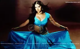 Hot Indian Girls Wallpapers Set 1