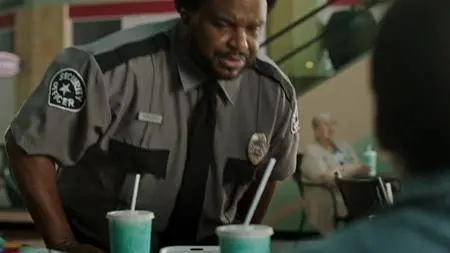 Ghosted S01E01