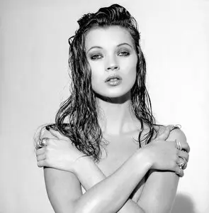 Kate Moss - Nude Photoshoot 1992