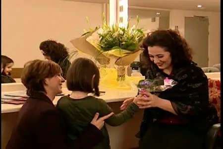 Leontina VADUVA - Chanter, ma raison d'être [Singing is my Life] (2003)