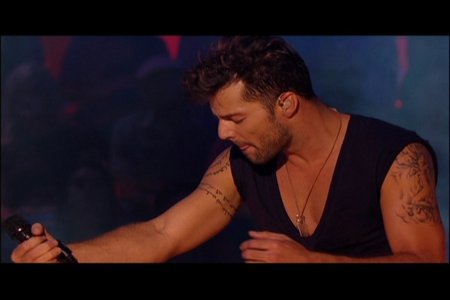 Ricky Martin MTV Unplugged (2006) (essential DVD extract)