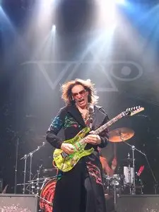 Steve Vai & Camerata Florianopolis - Rock in Rio 2015 [HDTV, 720p]