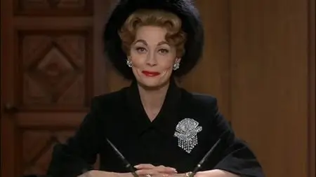 Mommie Dearest (1981)