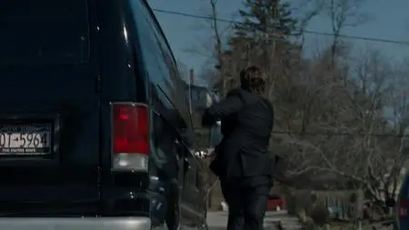 Taken S01E01