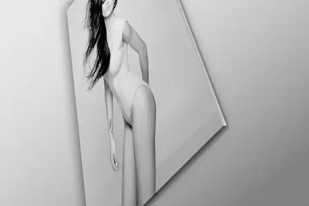 Perspective Canvas Mock-up Template PSD
