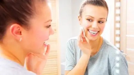 DIY Skincare: Creating an Effective Acne & Oily Skin Regimen