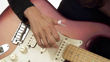 TrueFire: Hands-On Guitar - The Beginner's Guitar with Susan Mazer